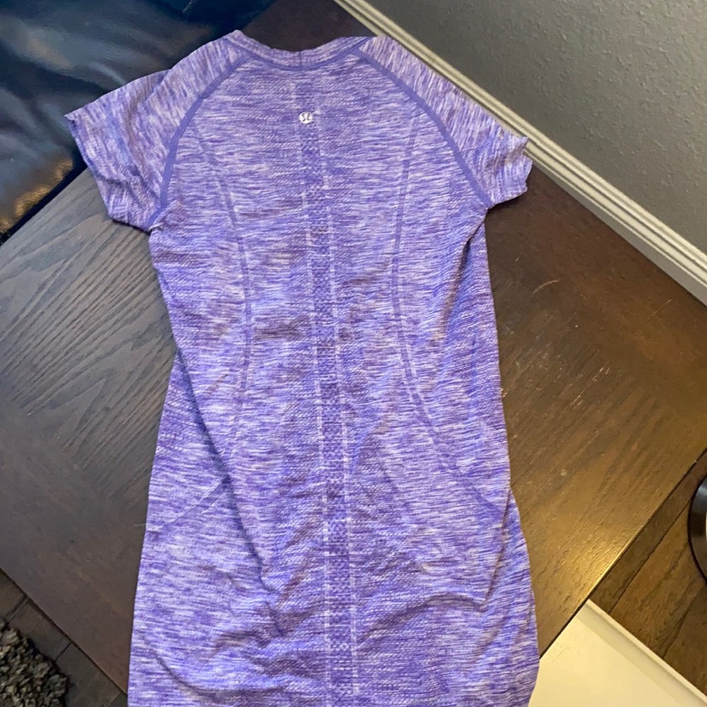 Lululemon purple t-shirt